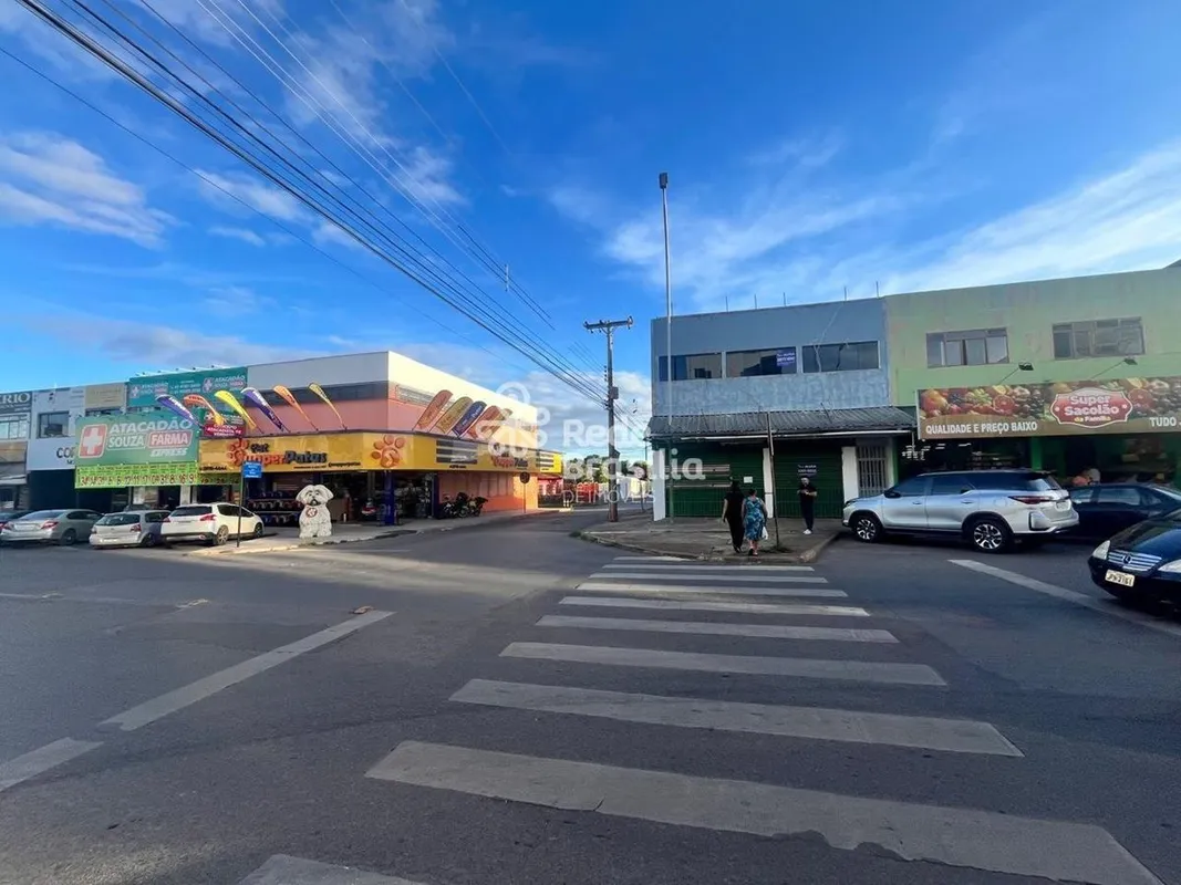 Oportunidade imperdível de alugar uma loja de 200 m² no Setor Leste, Gama. Com u...