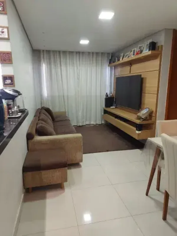 JDM IMOBILIÁRIA VENDE:Excelente apartamento reformado no Condomínio Parque do Ri...
