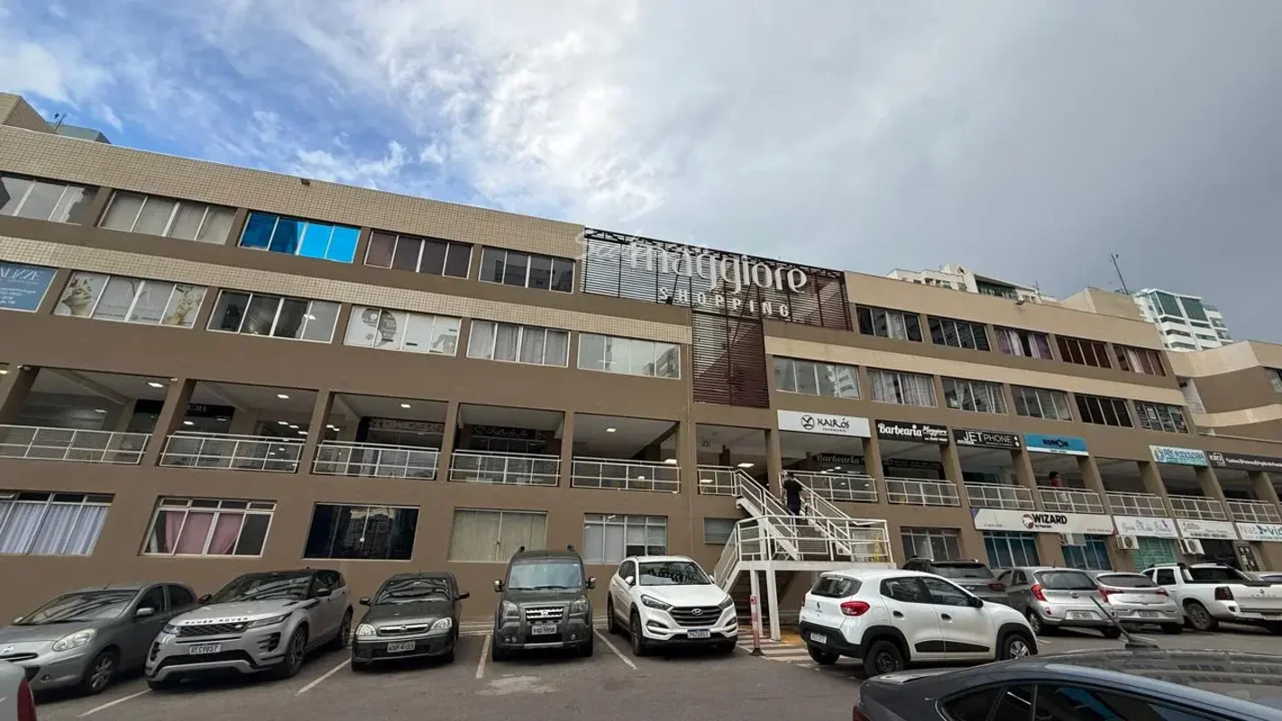 A SCALERCIO IMOBILIARIA ALUGA COM EXCLUSIVIDADE.PLANTÃO DE LOCAÇÃO :Escritório e...