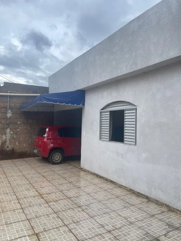 ÓTIMA CASA NA LAJE COM 02 BARRACOS DE ALVENARIA INDEPENDENTES EM LOTE VAZADO, PO...