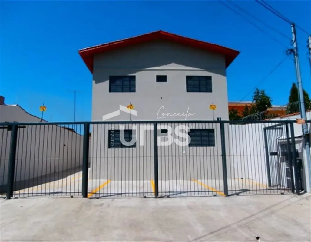 COD U-0029561 - Imóvel com forte aptidão residencial/comercial em região de gran...