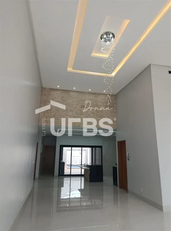 COD U-0029033 - Casa à venda – Setor Parque Anhanguera – 3 suítes, 215 m² constr...