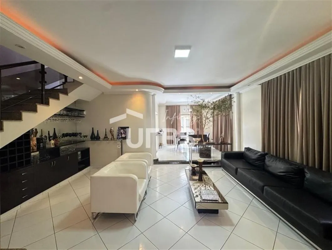 COD U-0029248 - Excelente sobrado mobiliado e decorado de 304 m² no Jardim Améri...