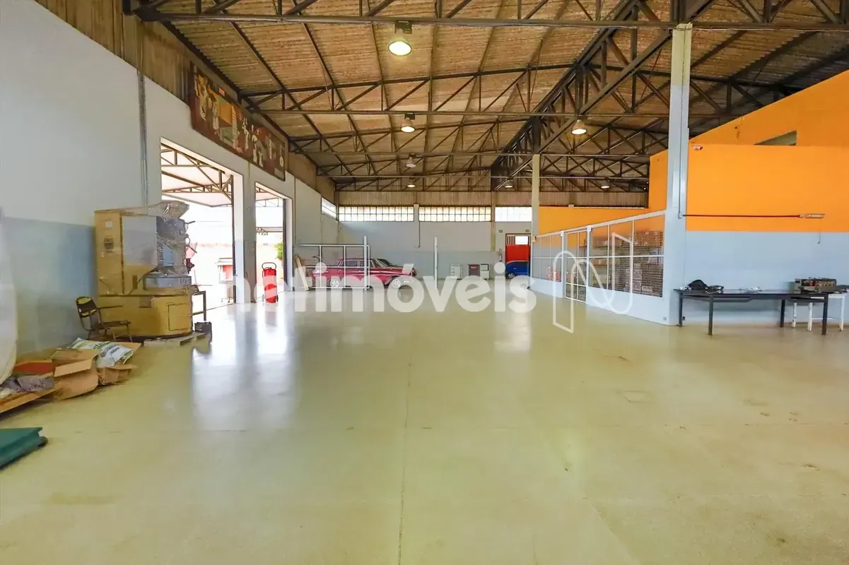 Localizado em uma região estratégica, próximo a importantes vias de acesso e com...