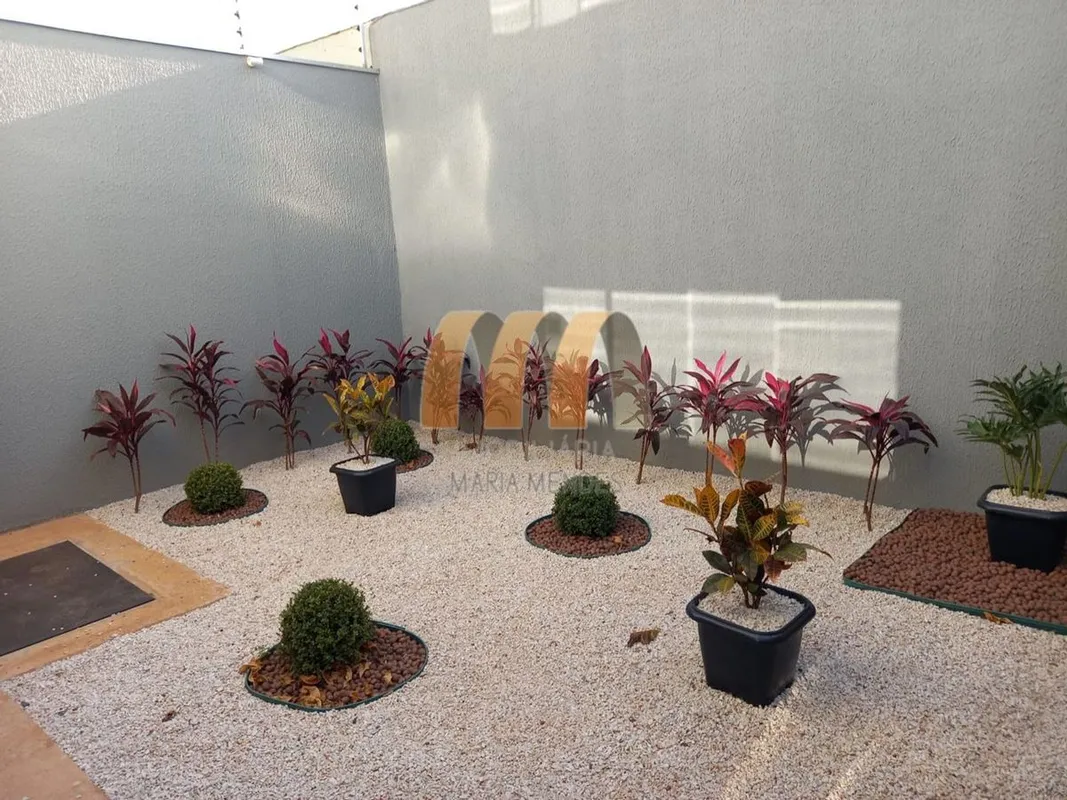 3 quartos 1 suite, sala com pe direito duplo, cozinha, area gourmet com churrasq...