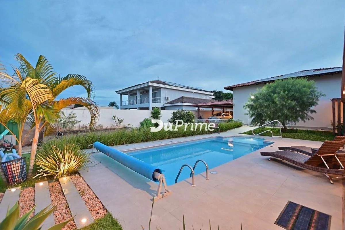 Duprime Imobiliária VENDE com EXCLUSIVIDADE - Casa Térrea toda REFORMADA no Cond...
