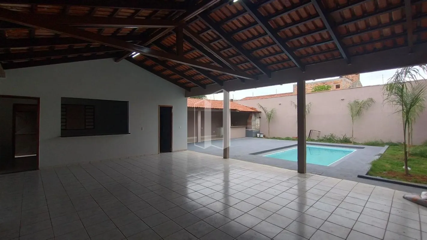 Casa à venda no Jardim América, com 250 m² de área construída em terreno de 448 ...
