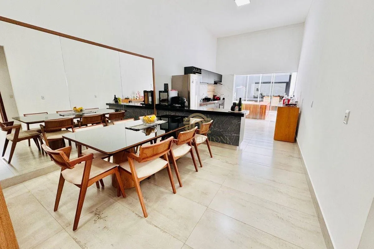 CASA MODERNA ARNIQUEIRA LOTE 236M² 3 SUÍTES MARCENARIA COMPLETA NÃO FINANCIA E N...