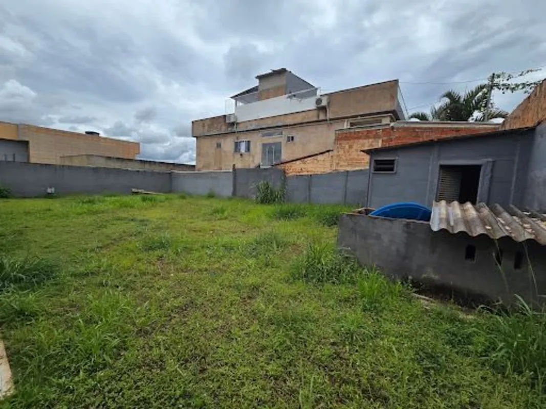 LEÕES DA CORRETAGEM VENDE O IMÓVEL QUE VOCÊ PROCURALote contra esquina, localiza...