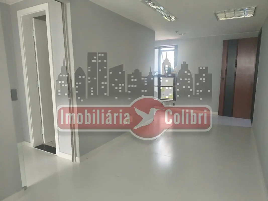 Excelente sala comercial no coração de Brasília, em excelente centro comercial,a...