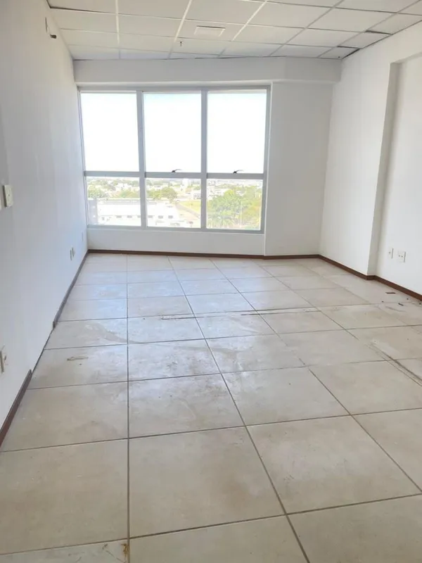 SALA COMERCIAL SALA 502 NO ED. ORIONVALOR BRUTO R$ 1.551,00VALOR LIQUIDO R$ 1.41...