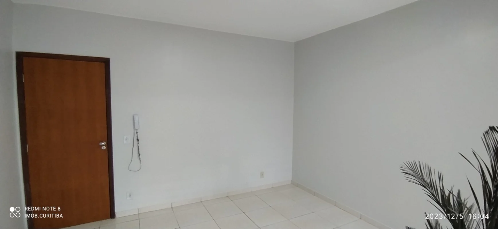 *CURITIBA IMOBILIÁRIA ALUGA*QNN 02 CONJUNTO C LOTE 01/05 SALAS 105 E 204.SÃO DUA...