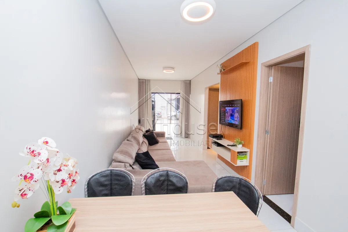 Vendo casa moderna e reformada na QNO 20 - Projeto únicoCaracterísticas de imóve...