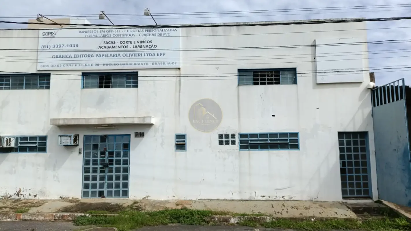 Vendo prédio comercial no SIBS, ótima localização atrás dos Motéis, ao lado do C...