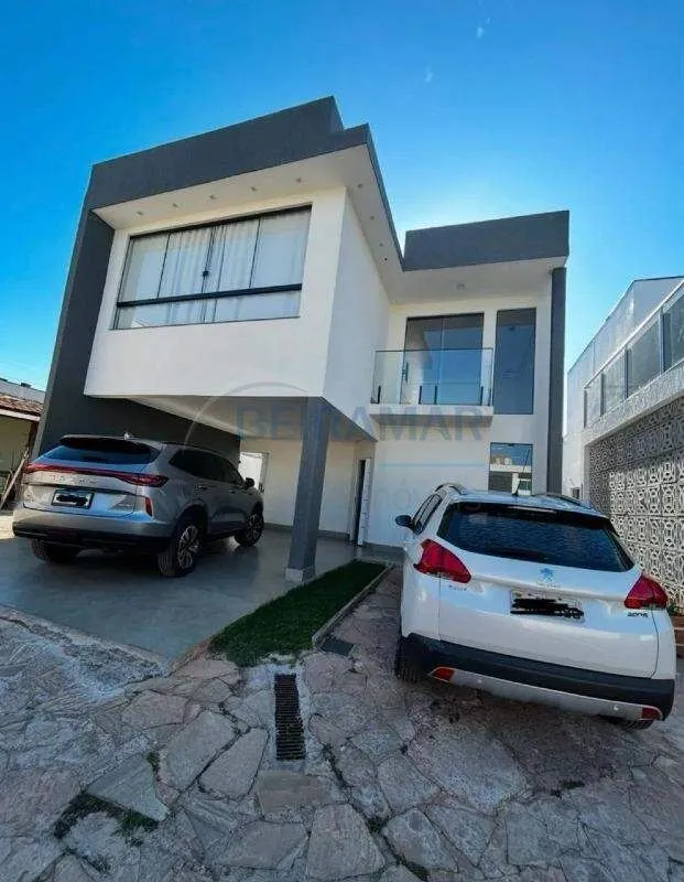 Imóvel pensado para quem busca conforto, segurança e um padrão construtivo moder...