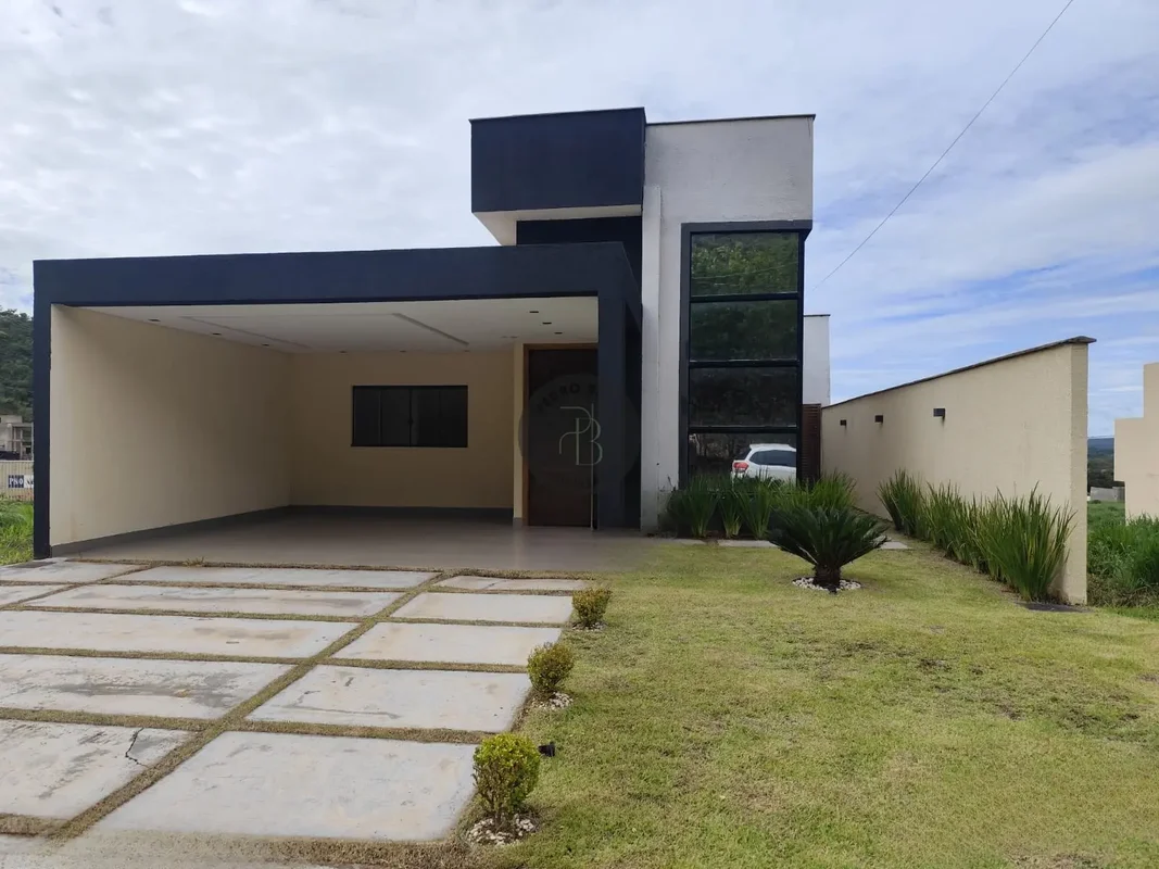 Excelente oportunidade de adquirir uma casa térrea em condomínio de alto padrão,...