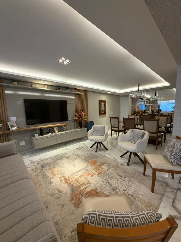 Apartamento totalmente reformado e de acabamento luxuoso em Águas Claras, DF. Co...