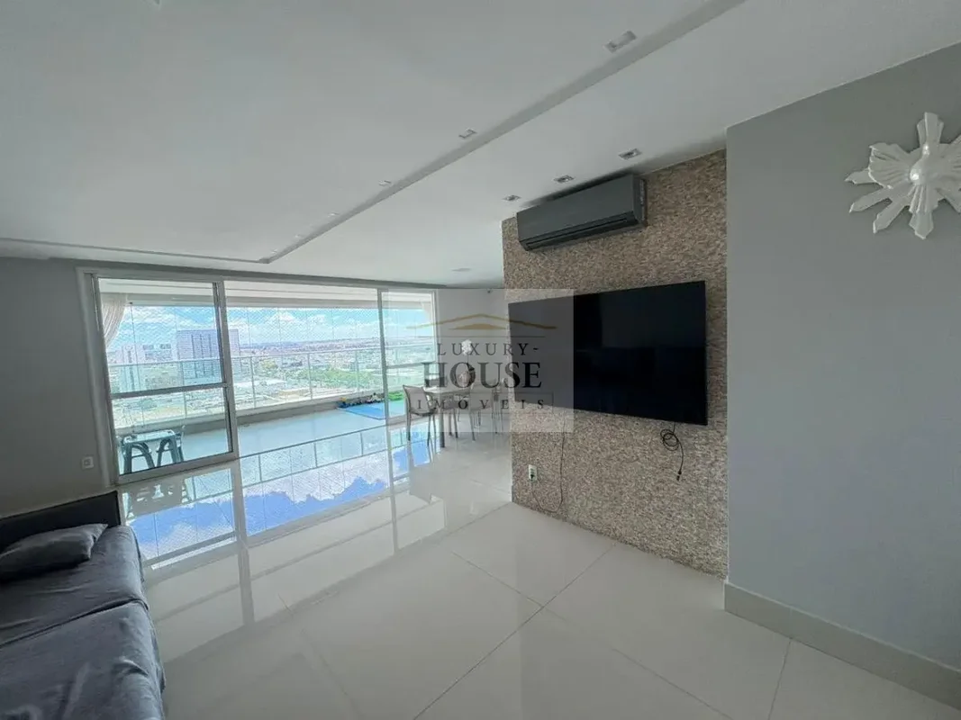 Descubra o conforto e o estilo de vida que você merece neste apartamento de 4 qu...