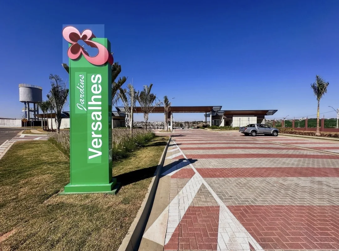Lote no Jardins Versalhes situado na melhor localização do condomínio(Próximo à ...