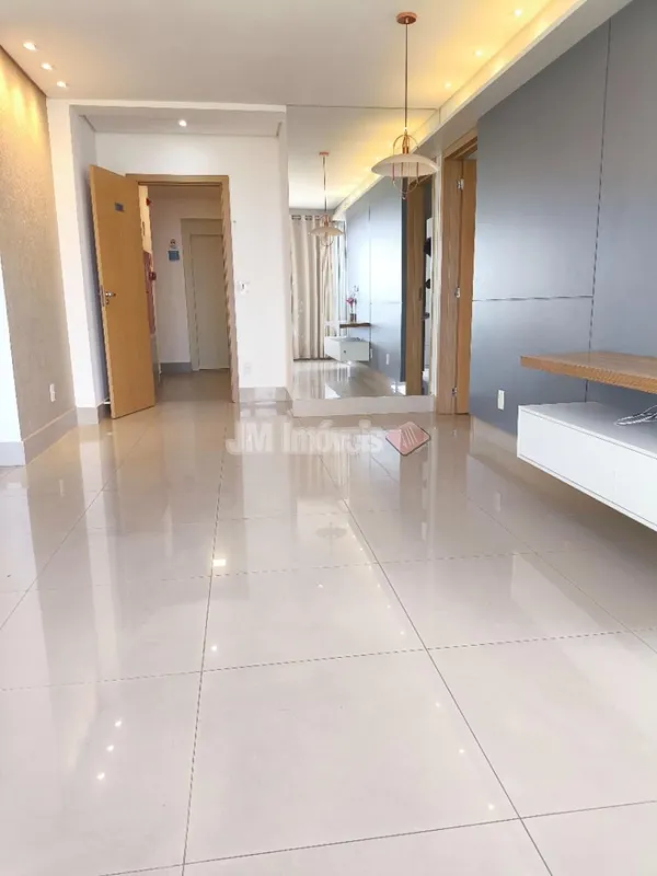 Apartamento com sala para dois ambientes, cozinha, Três suítes sendo uma plena e...