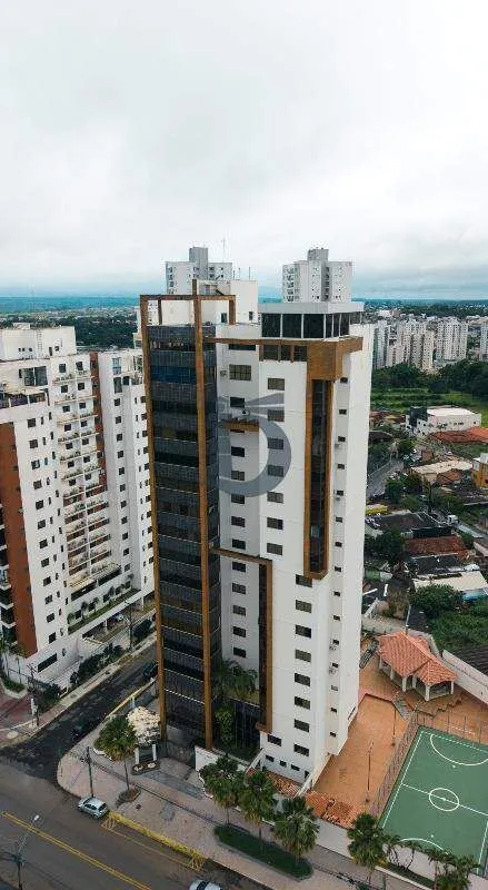 Cobertura exclusiva com aproximadamente 551m², localizada no Condomínio Residenc...