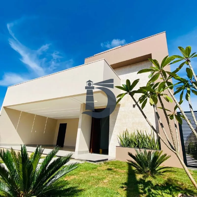 Casa com aproximadamente 190m² e lote de 360m². Possui 03 suítes sendo 01 máster...