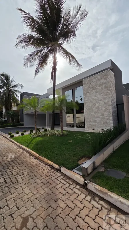 ARNIQUEIRA EM FRENTE AO MERCADO DONA DE CASA3 suítes com closet Sala pdd Dce com...