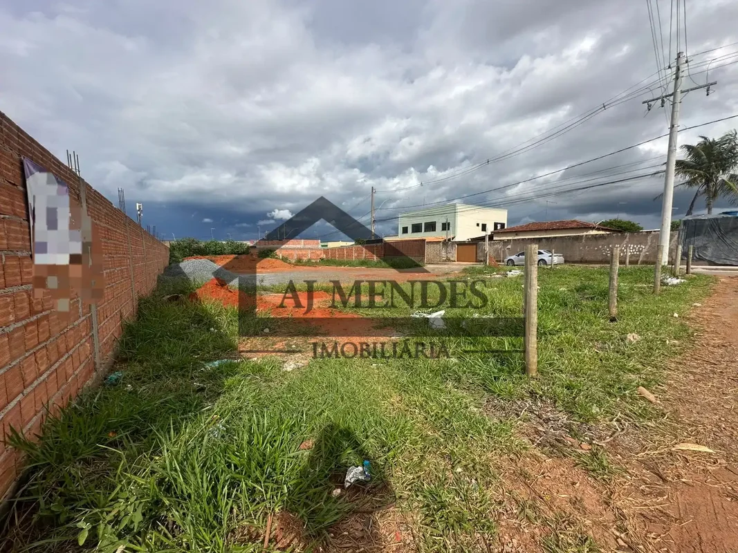 AJ MENDES IMOBILIÁRIA VENDE LOTE EM PLANALTINA DFDescrição Terreno com excelente...
