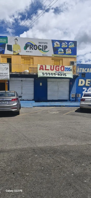 LOJA 200 M2...BEM LOCALIZADA....PERTO DOS GRANDES COMÉRCIOS E BANCOS CONTATO : 9...