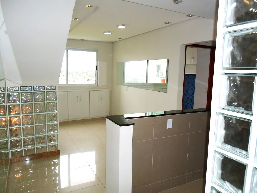 Vendo ótimo 03 quartos duplex na Quadra 208 de Águas Claras!- Ótima localização,...