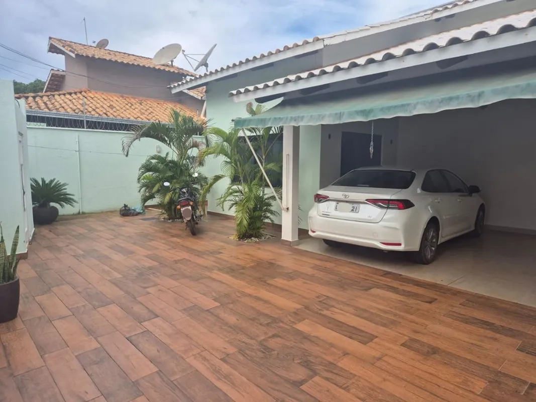 Casa Mobiliada à Venda na 408 NorteExcelente oportunidade para quem busca um imó...