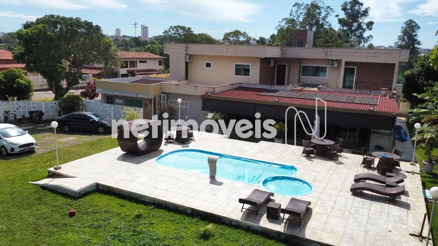 Refúgio de Luxo e Conforto: Casa Moderna com 5 Suítes!     !ACEITA PERMUTA!Em ap...