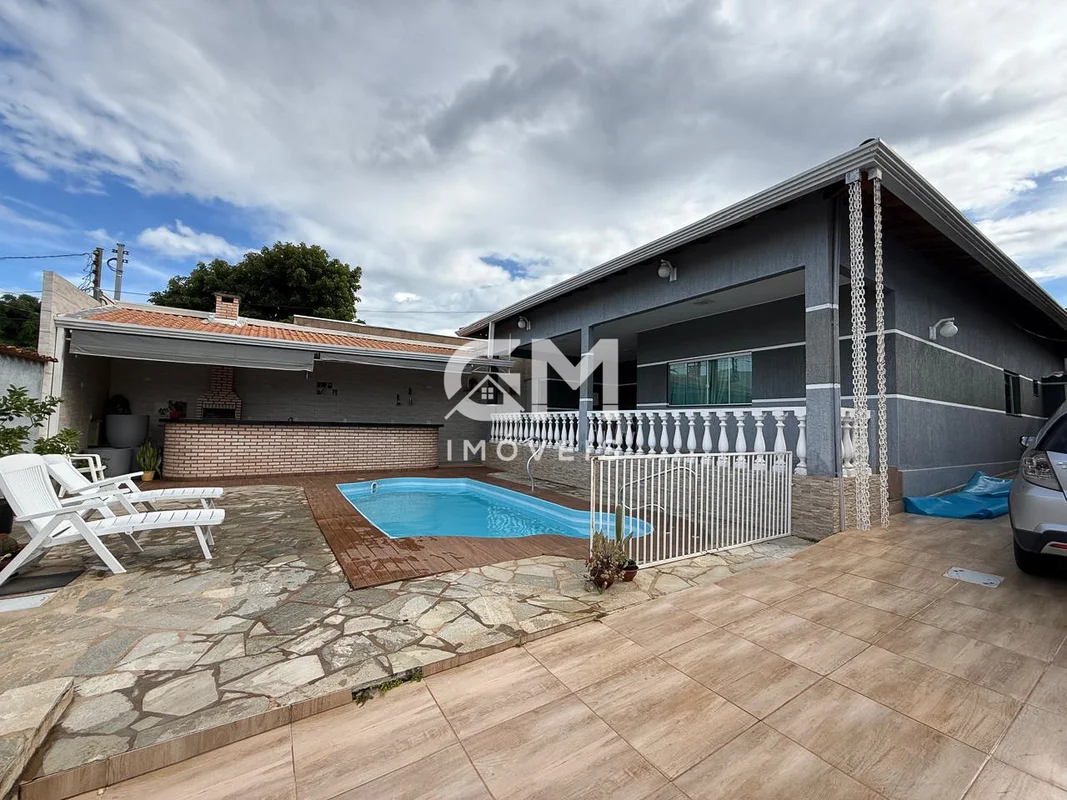 A GM Imóveis vende excelente casa no Condomínio Serra dourada II, Sobradinho /DF...