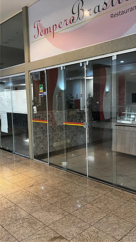 ALUGO LOJAS 11 E 12 DO NOVO MULTIEMPRESARIALPOR R$ 1.200,00 CADA- 33M2 + 20M2 DE...