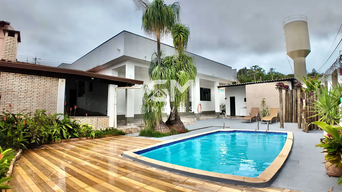 A GM Imóveis vende casa no Condomínio Vivendas Paraíso, Sobradinho/DF.Lote : 600...