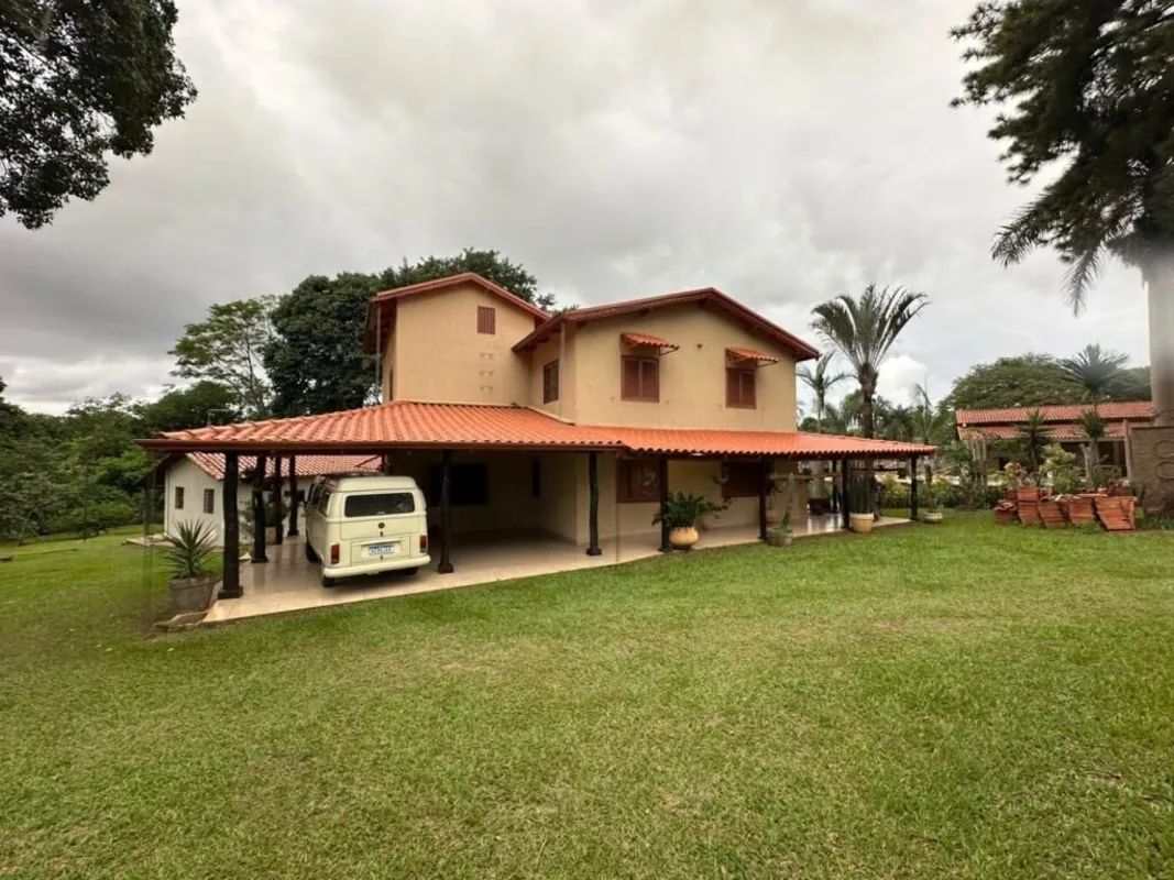 Chácara à venda no Setor Buriti Sereno, composta por 3 lotes totalizando 9.025 m...