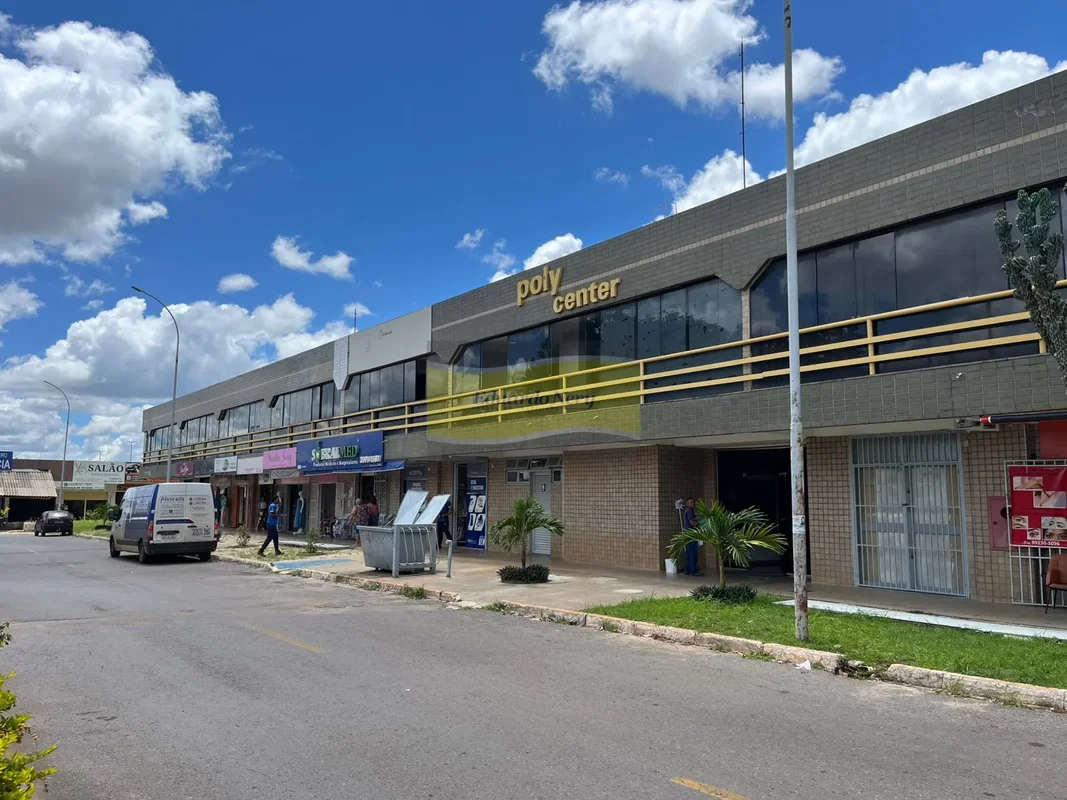 EDUARDO NERY - ALUGA -SALA COMERCIAL BEM DISTRIBUÍDA NA MELHOR LOCALIZAÇÃO DE SO...
