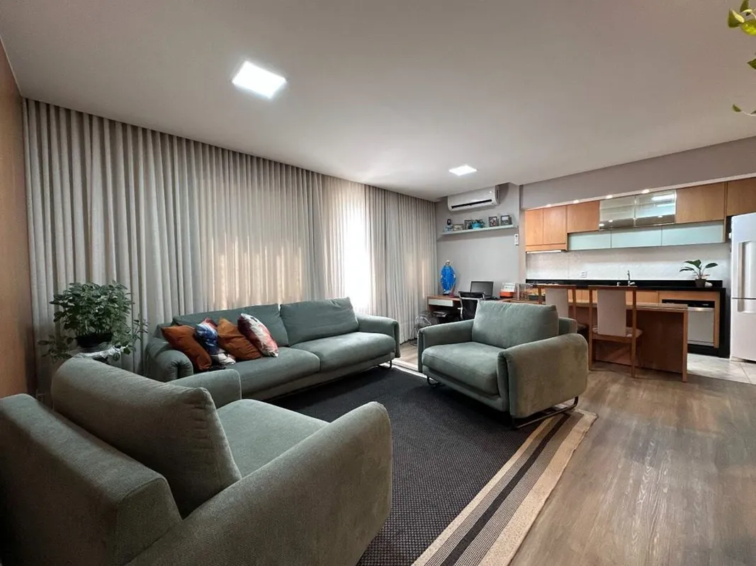 Excelente apartamento à venda, totalmente mobiliado, com acabamento impecável e ...