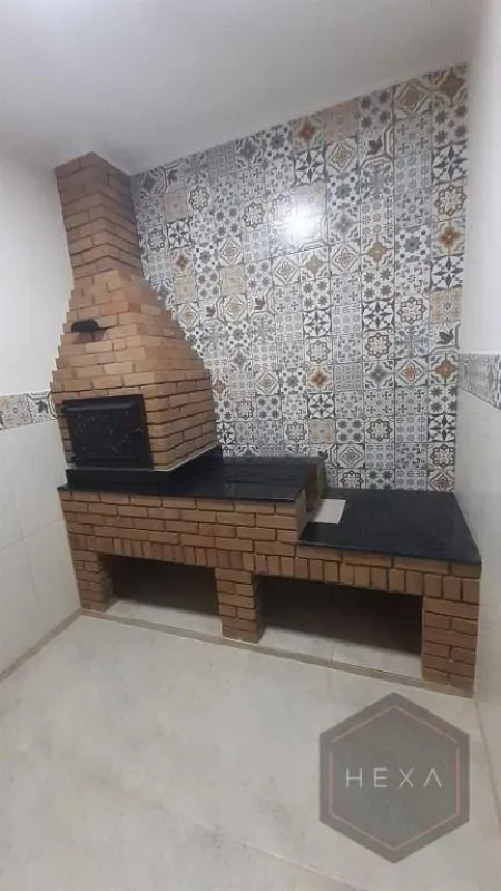 LINDA CASA A VENDA NA VILA ITATIAIA CARACTERÍSTICAS D0 IMÓVEL - Sala com dois am...