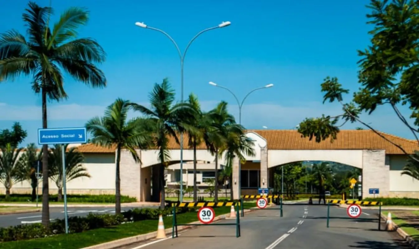 Área Total: 643,95 m²Condomínio: R$ 1.389segurança 24h, valorização imobiliária ...