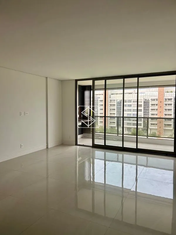 Salerno Imob apresenta: Exclusividade e sofisticação para aluguel na SQNW 304Est...