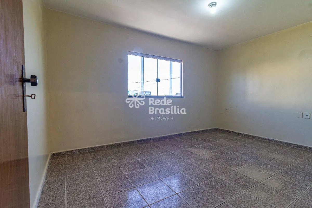 TH22481 - Qr 206 Samambaia, Apartamento 02 quartos, 70m². Agende sua visita! Imó...