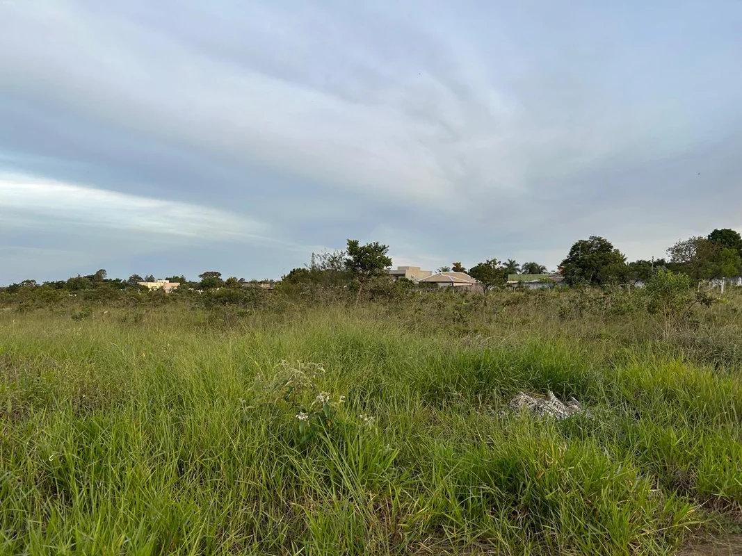 Oportunidade vendo lote 730,00 m2 em condomínio fechado e regularizado, localiza...