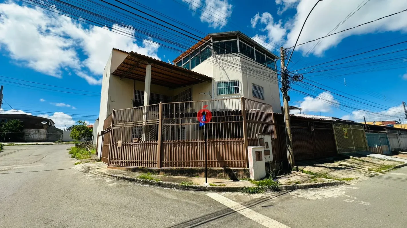 QR 404, Kit Net de 36m², próxima ao Cartório e Corpo de Bombeiros - R$: 900,00 P...