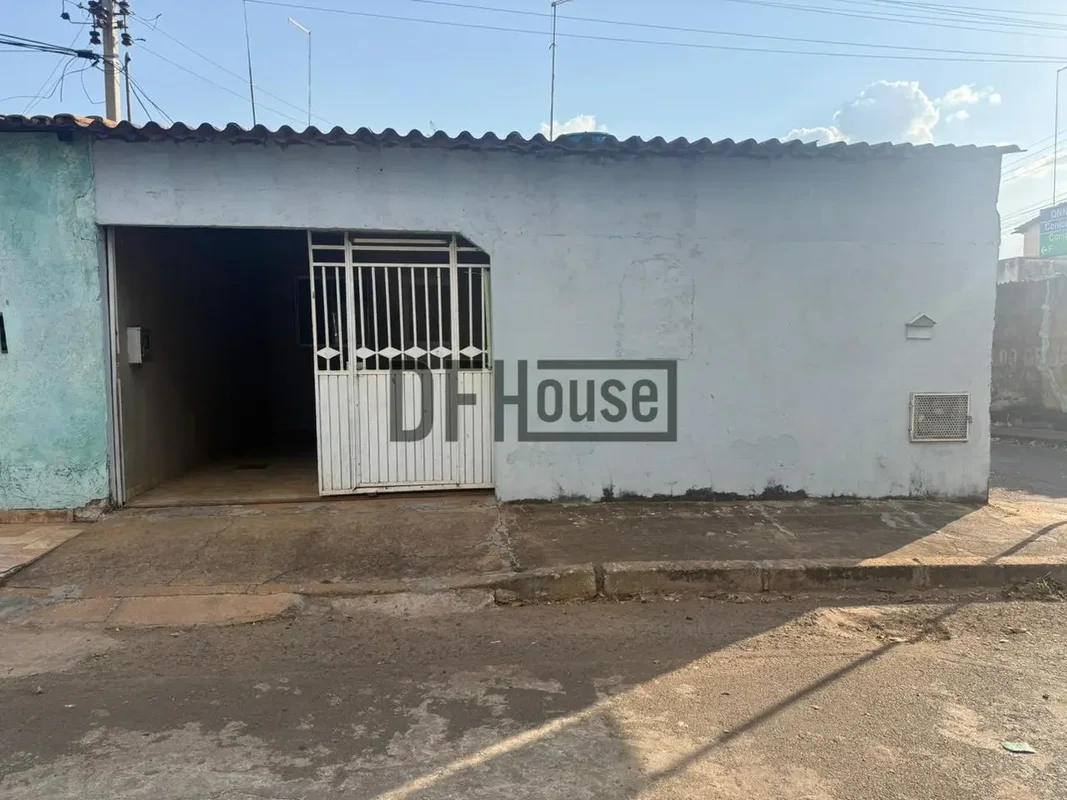 ?? Casa QNN 38 Ceilândia Sul – Imóvel de esquina3 quartos (1 suíte)SalaCozinhaBa...