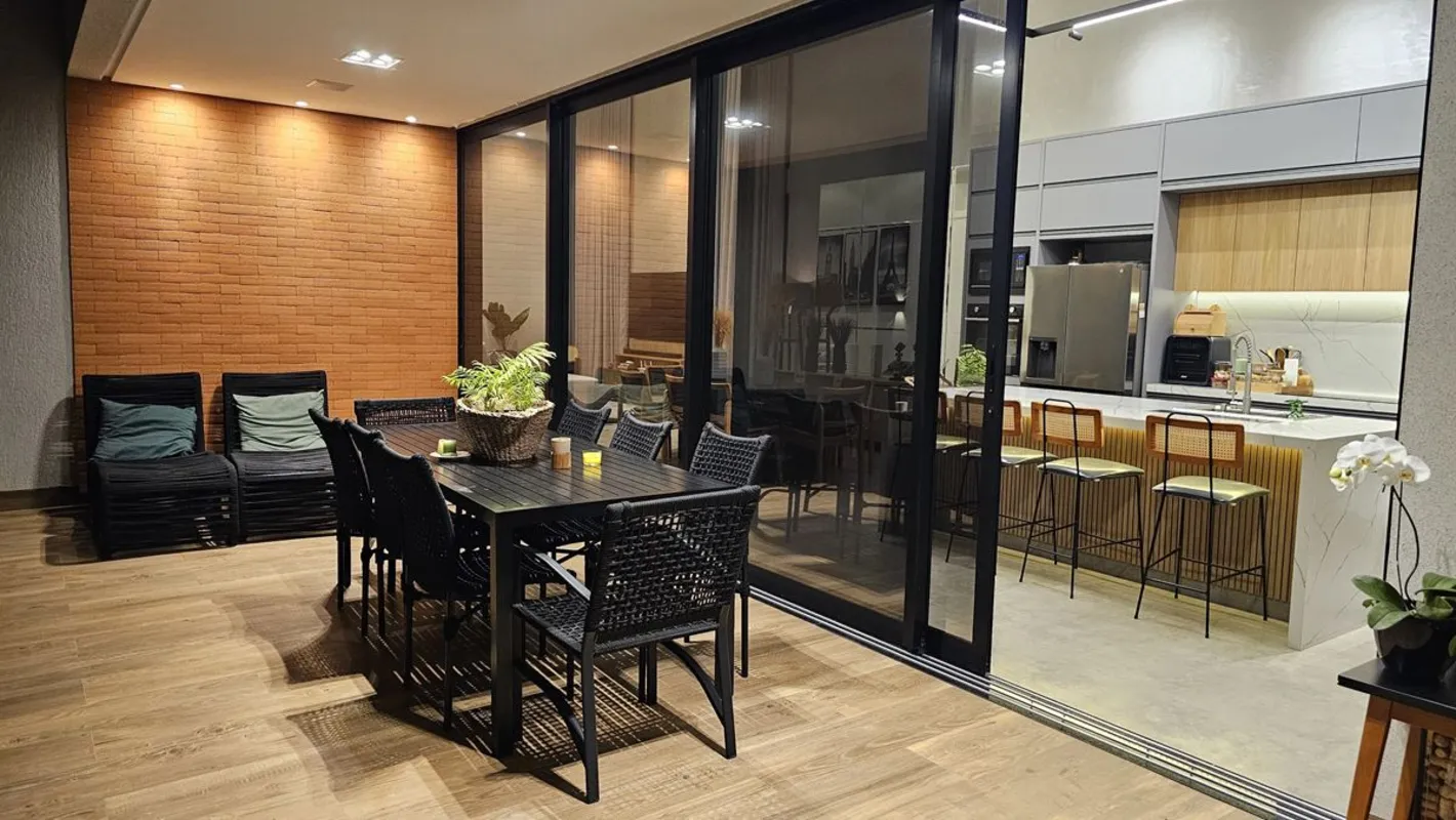 OPORTUNIDADECASA TERREA 3 SUÍTES PLENAS - CONDOMÍNIO JARDINS NÁPOLES Melhor cond...