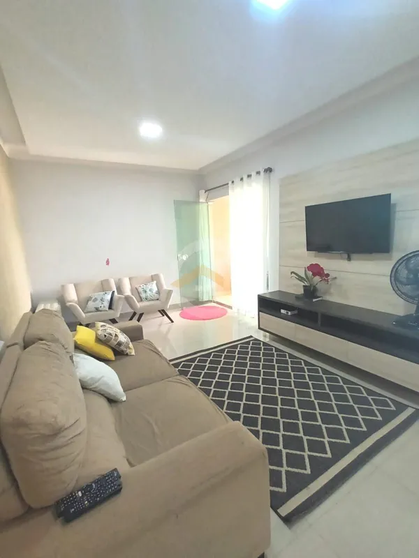 Casa de 3 quartos sendo 1 suíte no setor Faiçalville com 120,00m de construção, ...