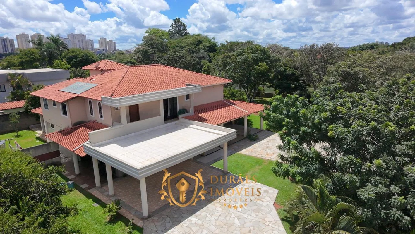 A Durães Imóveis Brokers tem a honra de apresentar este belíssimo imóvel de alto...