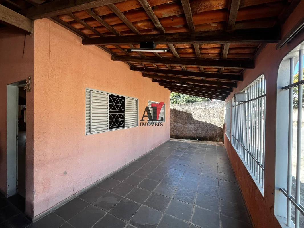 CASA À VENDA – SETOR RESIDENCIAL MESTRE D’ARMASLocalização privilegiada, próximo...