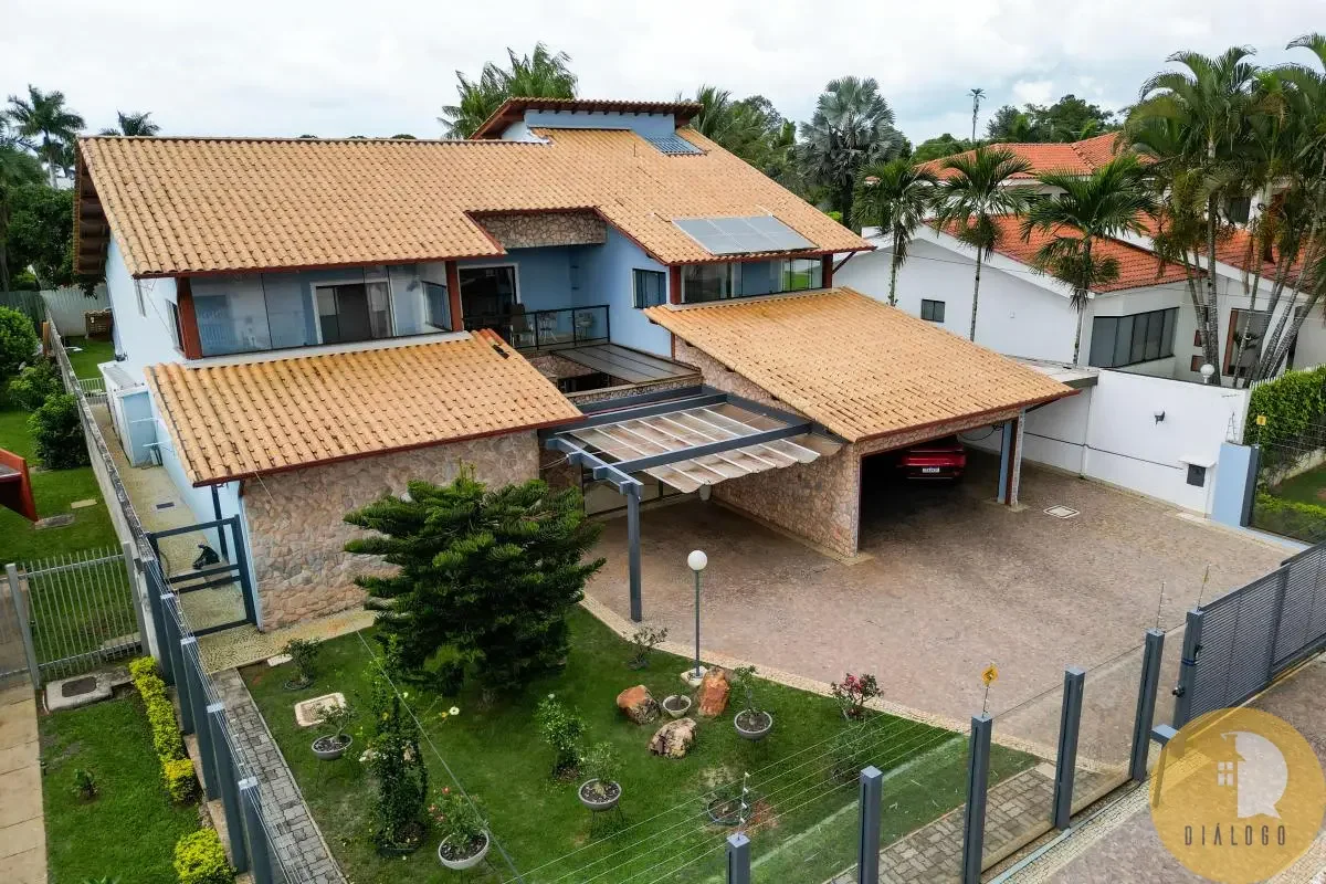 Novidade com exclusividade Linda casa no Lago Norte com 5 suítes Imóvel com 498m...